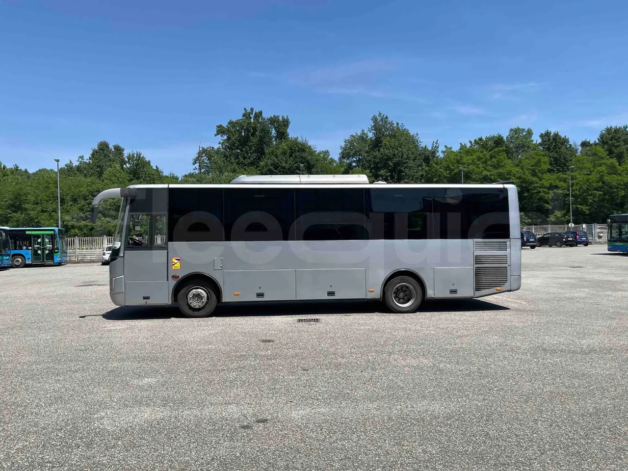 Otokar Navigo - Left Side