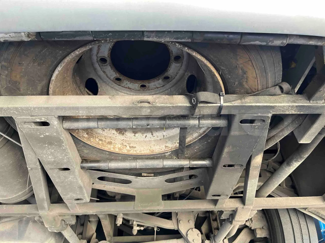 Otokar Navigo - Spare Tyre