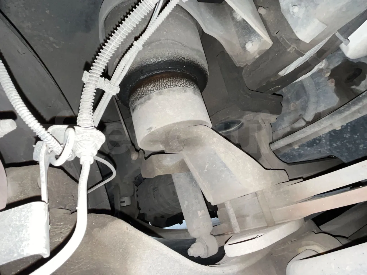 Iveco Mago2 M2IV - Euro6 - 162kW - 8.850mt - front shock absorbers right