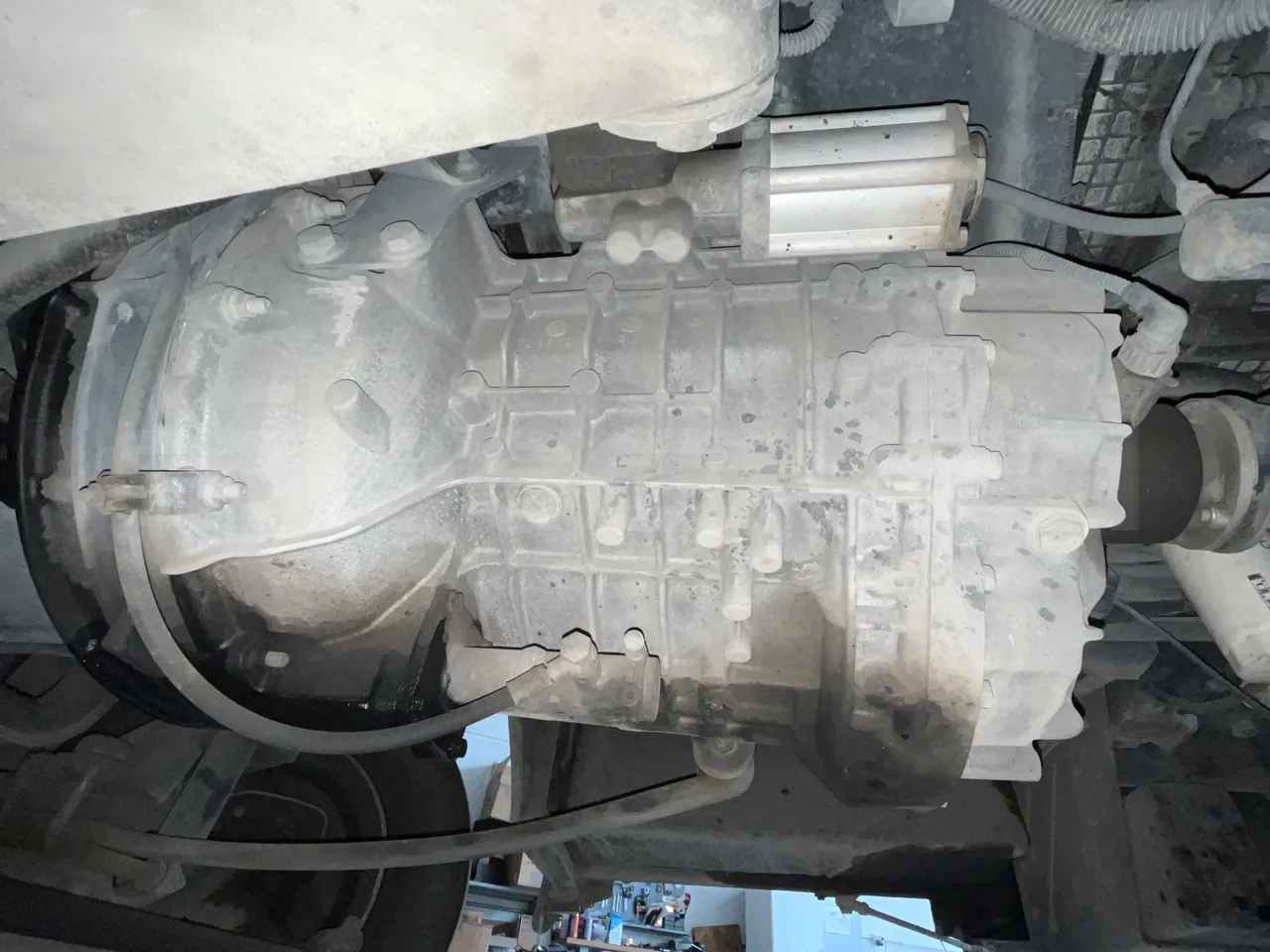 Iveco Mago2 M2IV - Euro6 - 162kW - 8.850mt - gearbox photo