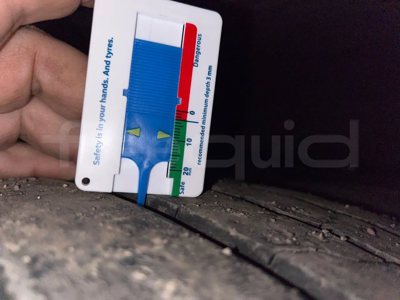 Iveco Mago2 M2IV - Euro6 - 162kW - 8.850mt - tread condition front tires left