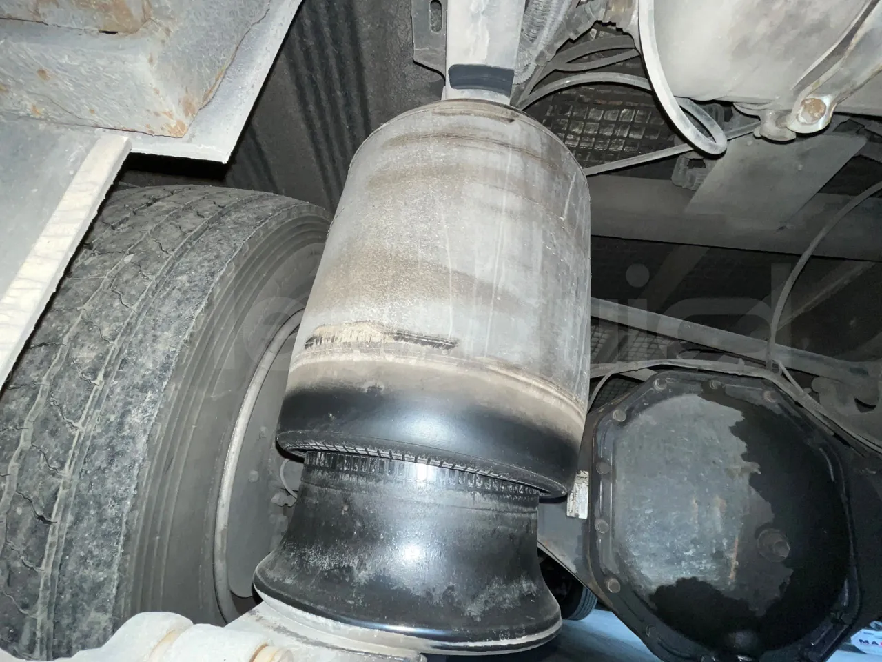 Iveco Mago2 M2IV - Euro6 - 162kW - 8.850mt - axle 3 air springs 2 left