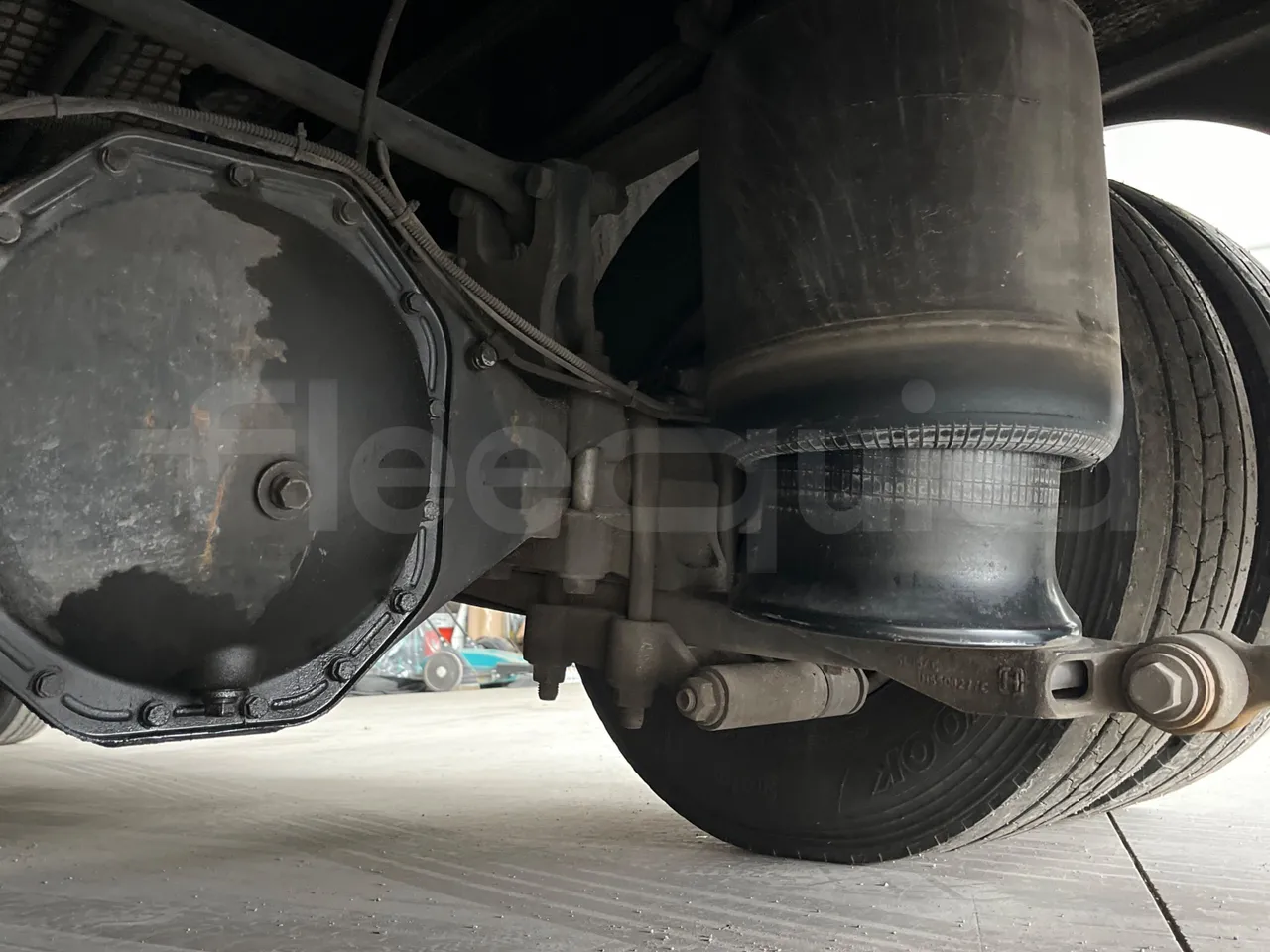 Iveco Mago2 M2IV - Euro6 - 162kW - 8.850mt - axel 3 shock absorbers 1 left