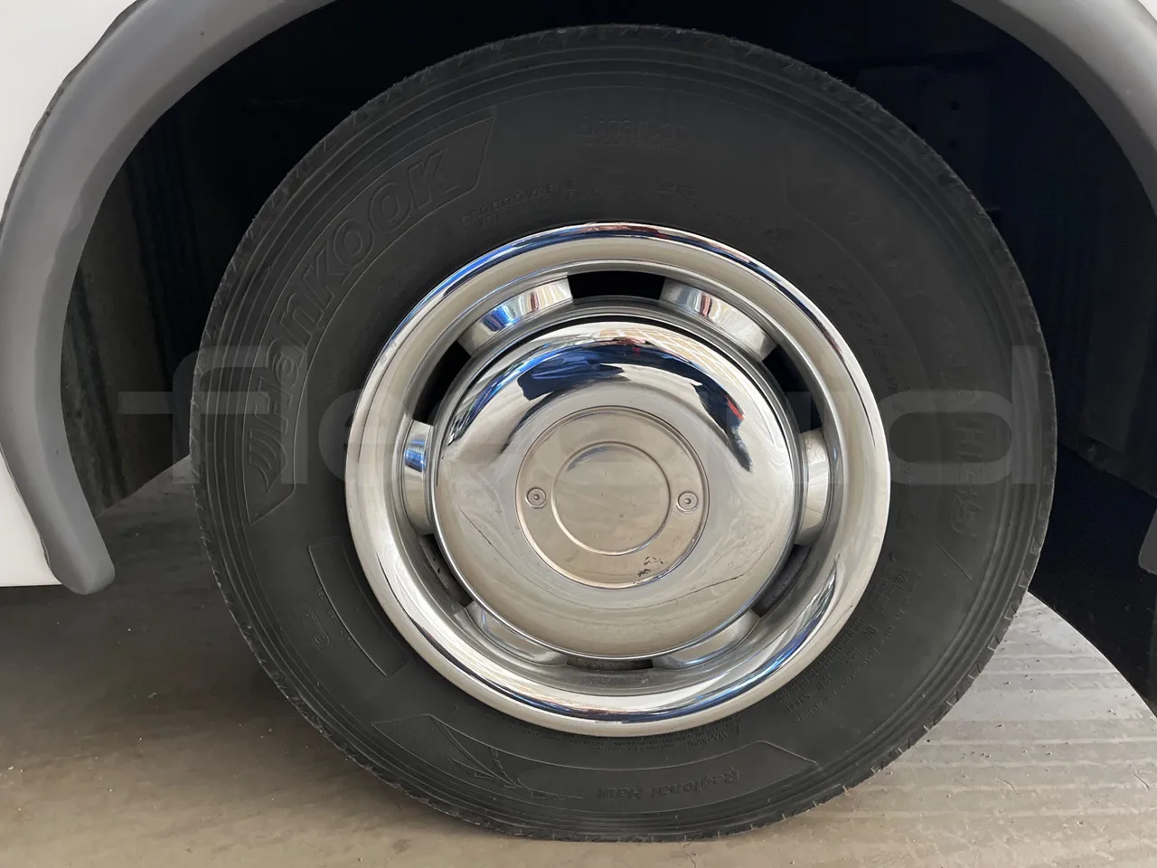 Iveco Mago2 M2IV - Euro6 - 162kW - 8.850mt - rear left tire photo