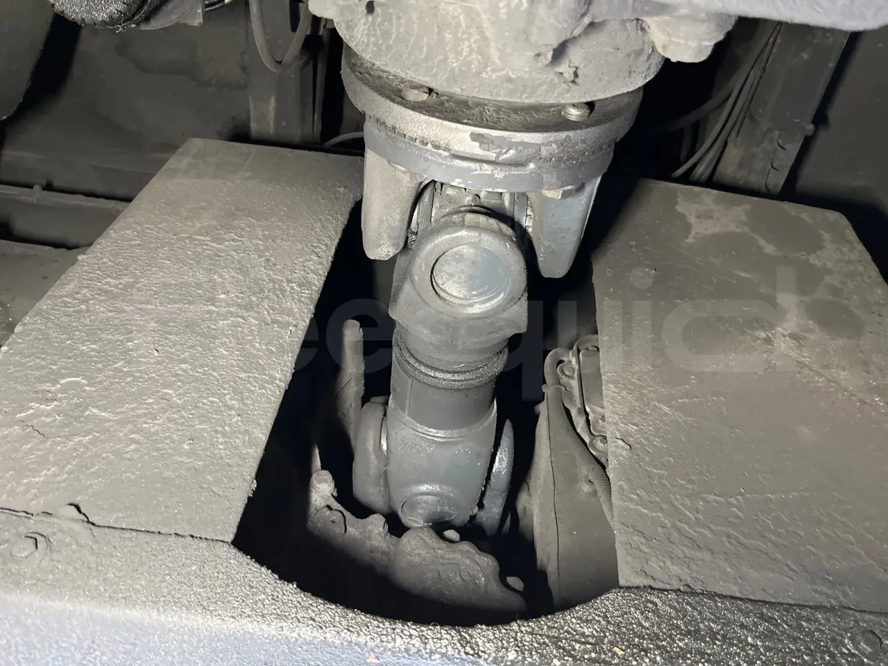 Man Lion's Coach B200746006 - EUR6  - 309kW - 12.101m - driveshaft photo