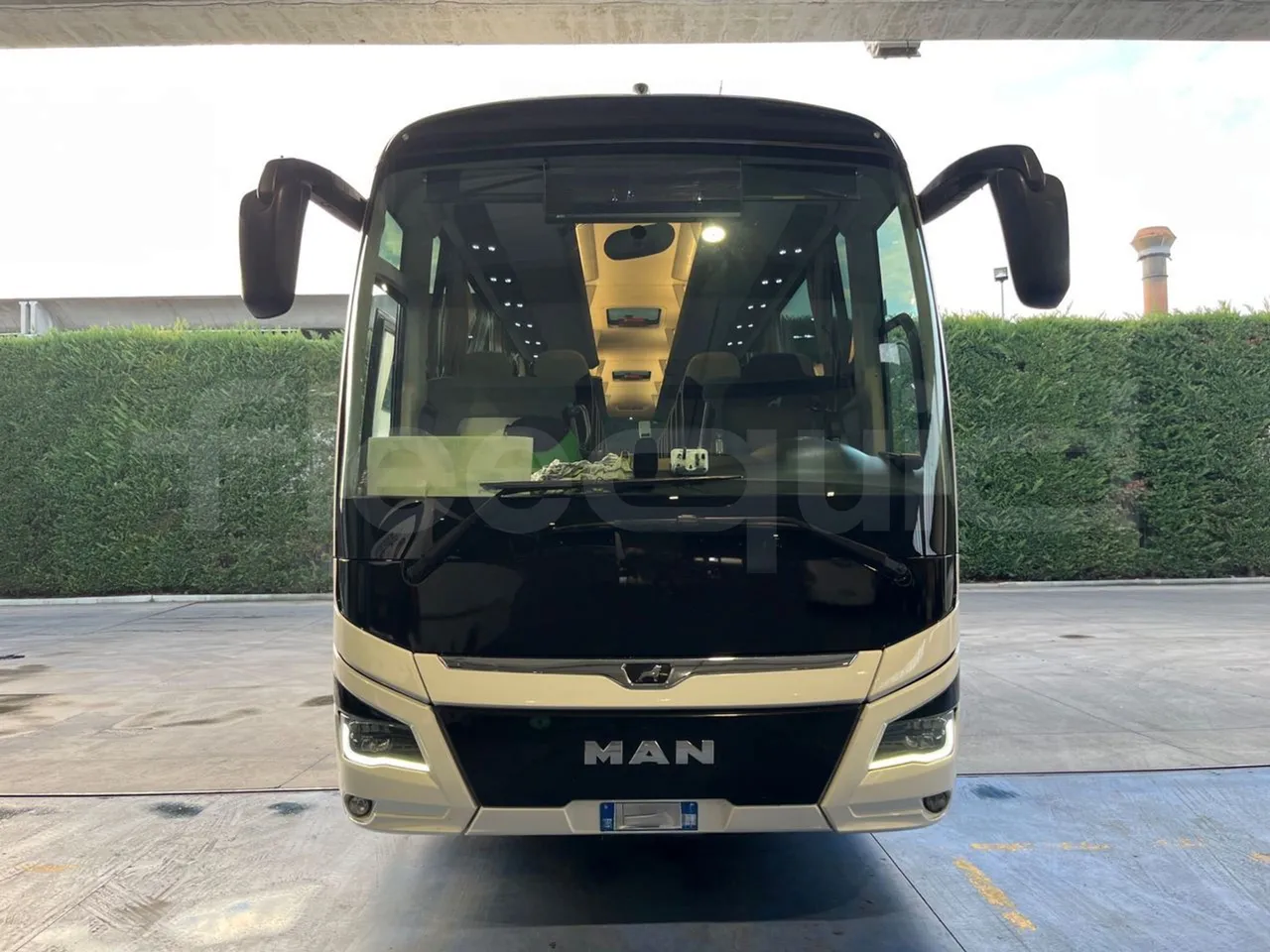 Man Lion's Coach B200746006 - EUR6  - 309kW - 12.101m - front photo