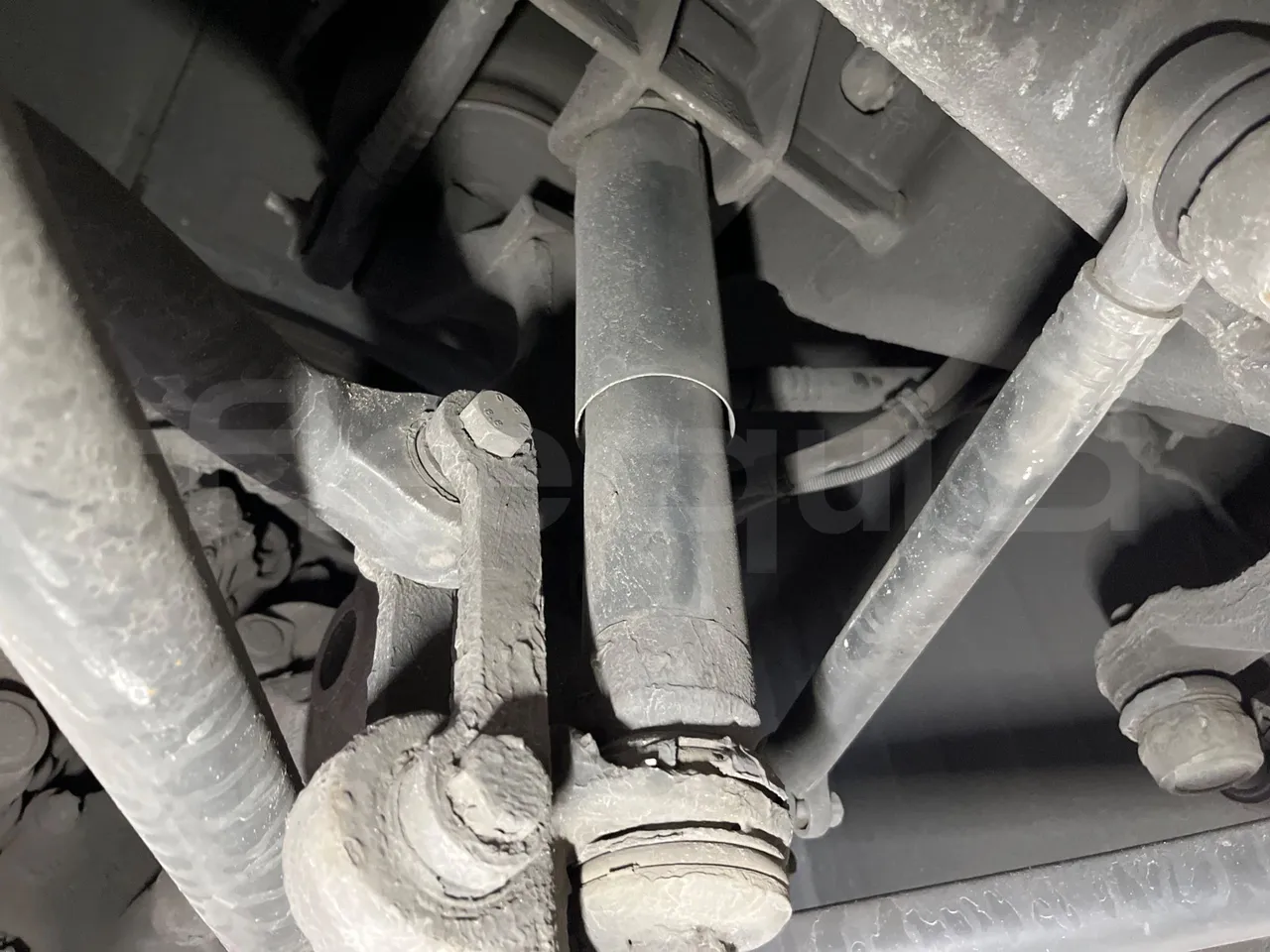 Man Lion's Coach B200746006 - EUR6  - 309kW - 12.101m - front shock absorbers left