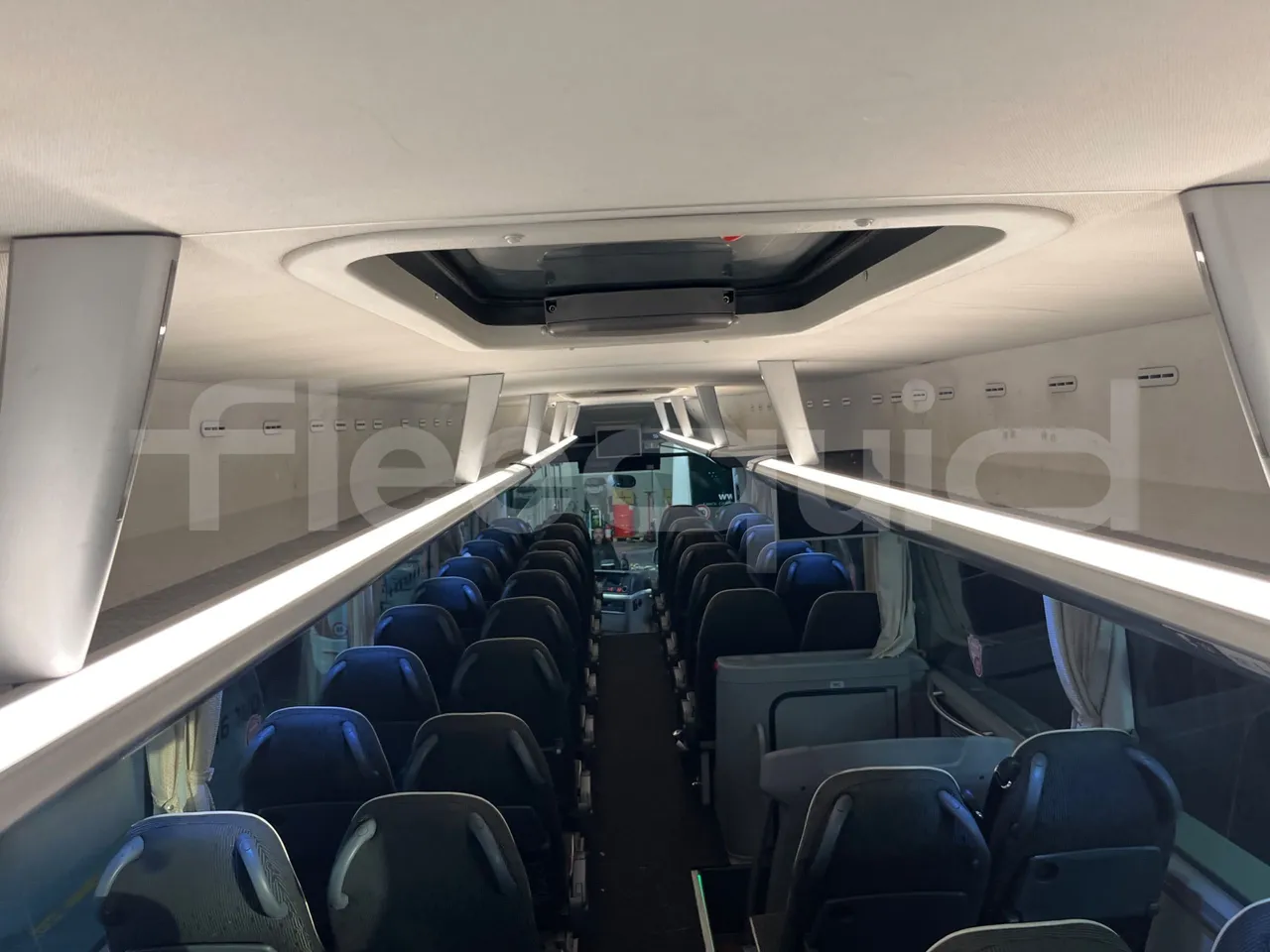 Man Lion's Coach B200746006 - EUR6  - 309kW - 12.101m - overhead compartments photo