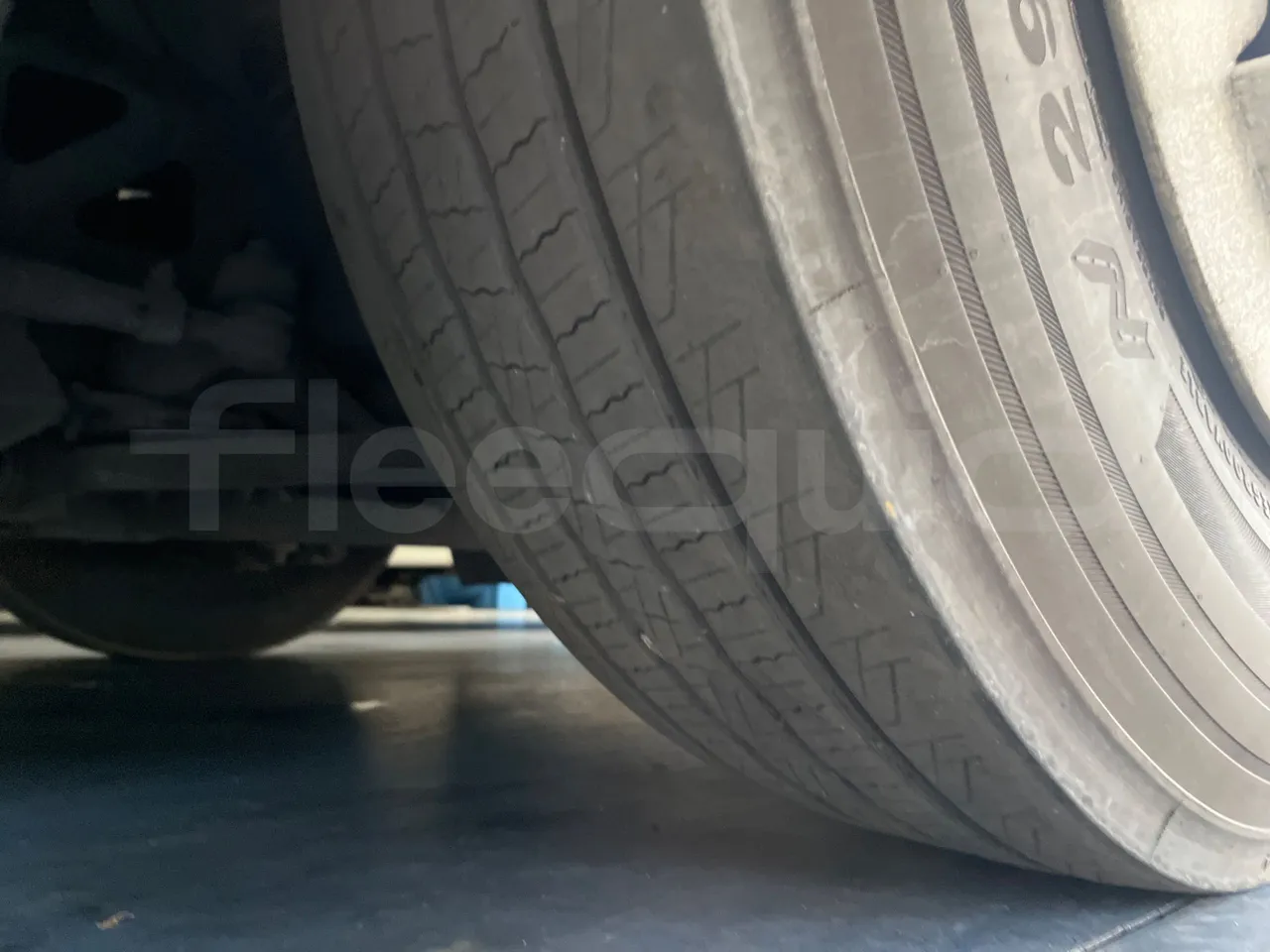 Man Lion's Coach B200746006 - EUR6  - 309kW - 12.101m - rear left tire photo