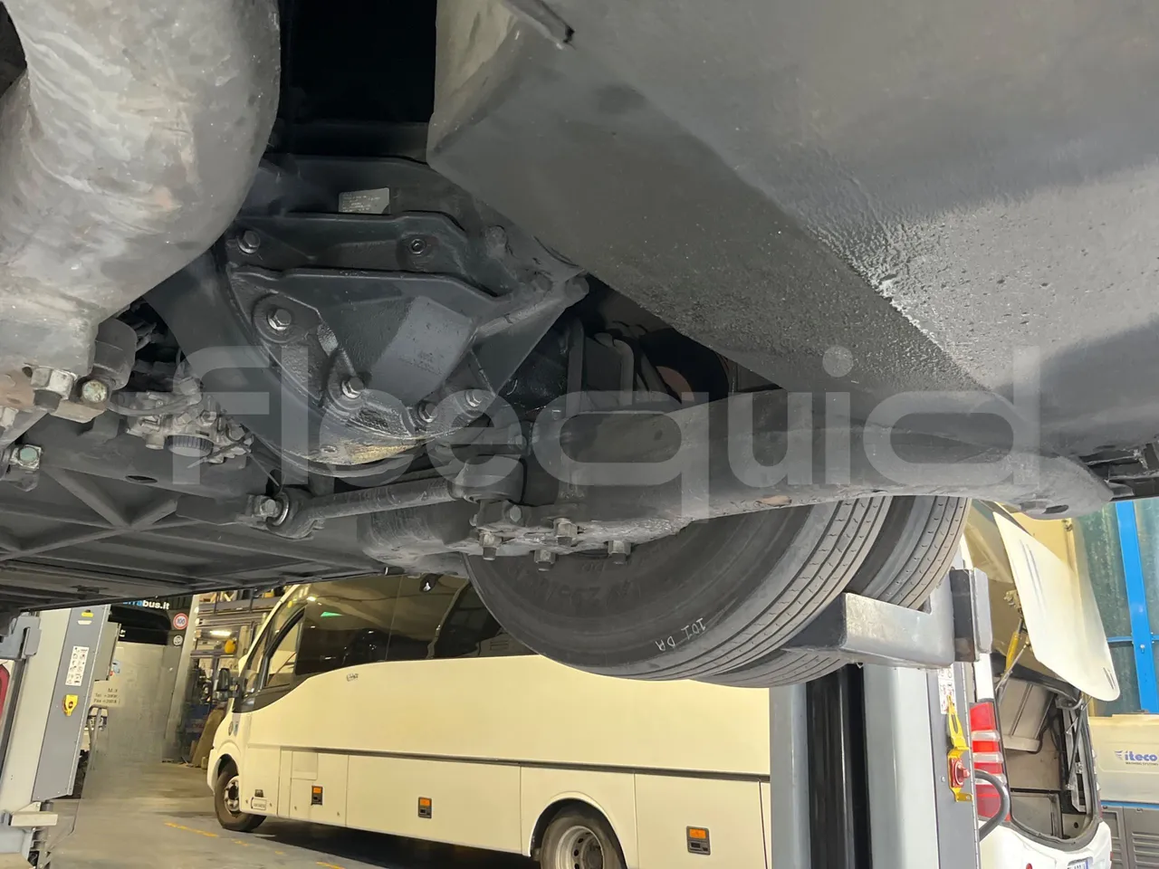 Man Lion's Coach B200746006 - EUR6  - 309kW - 12.101m - axle 3 right side