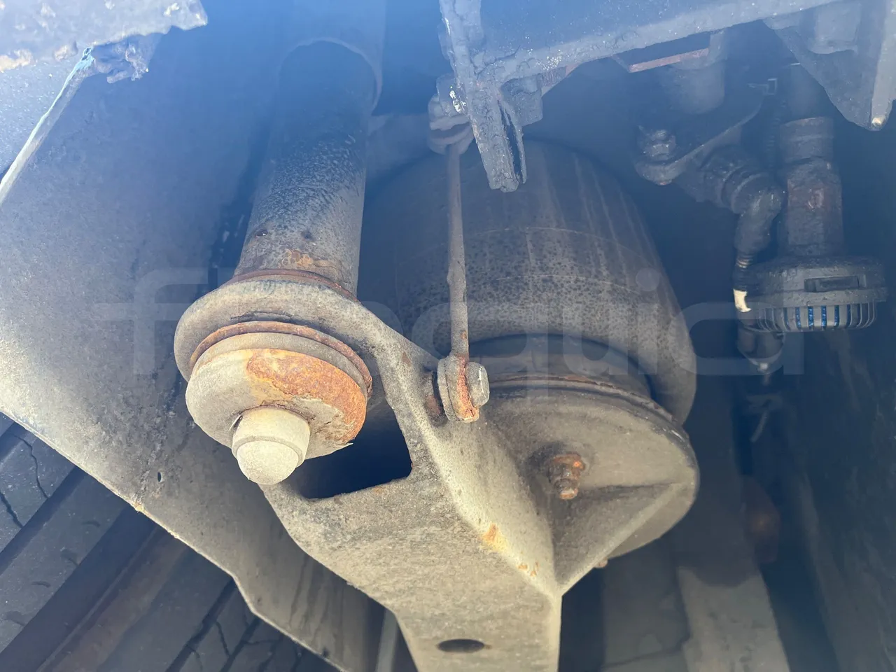 Volvo G891H L291LH24J8100 / Euro 6 - 177 Kw - 18.750 Mt - axel 2 air springs 2 right