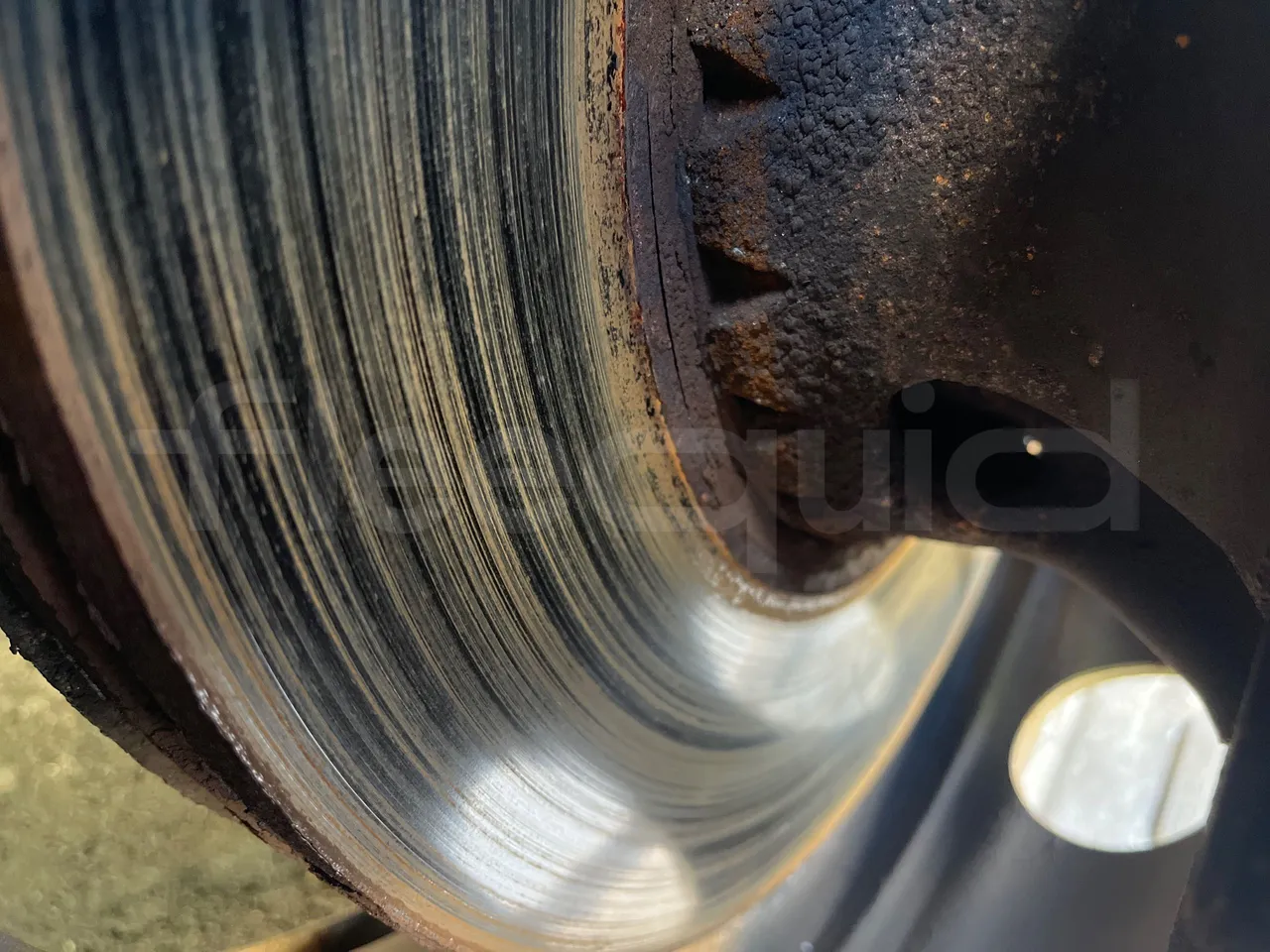 Volvo G891H L291LH24J8100 / Euro 6 - 177 Kw - 18.750 Mt - front discs left
