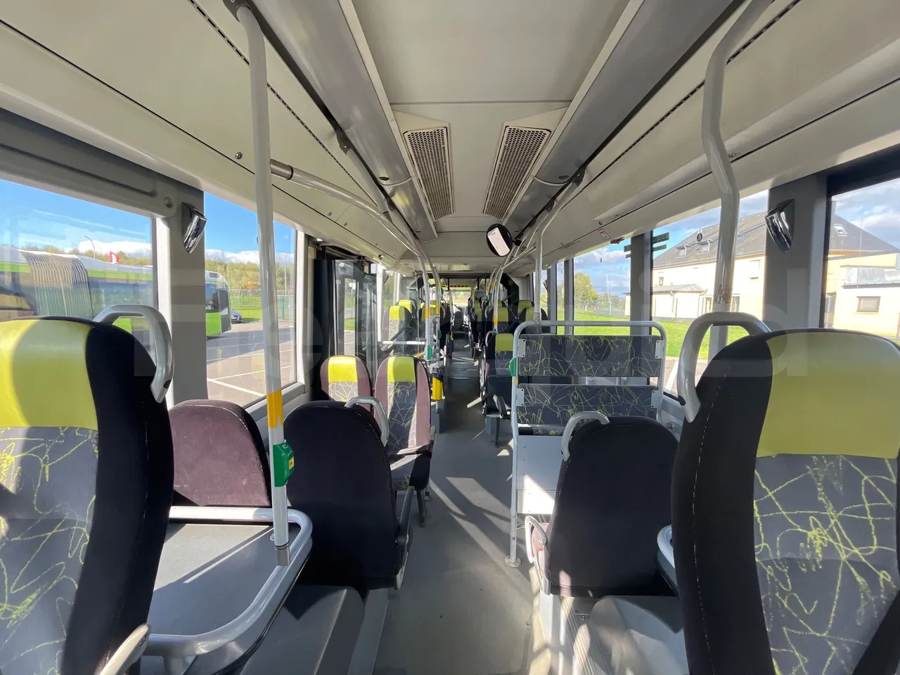 Volvo G891H L291LH24J8100 / Euro 6 - 177 Kw - 18.750 Mt - interior reverse seats driver height
