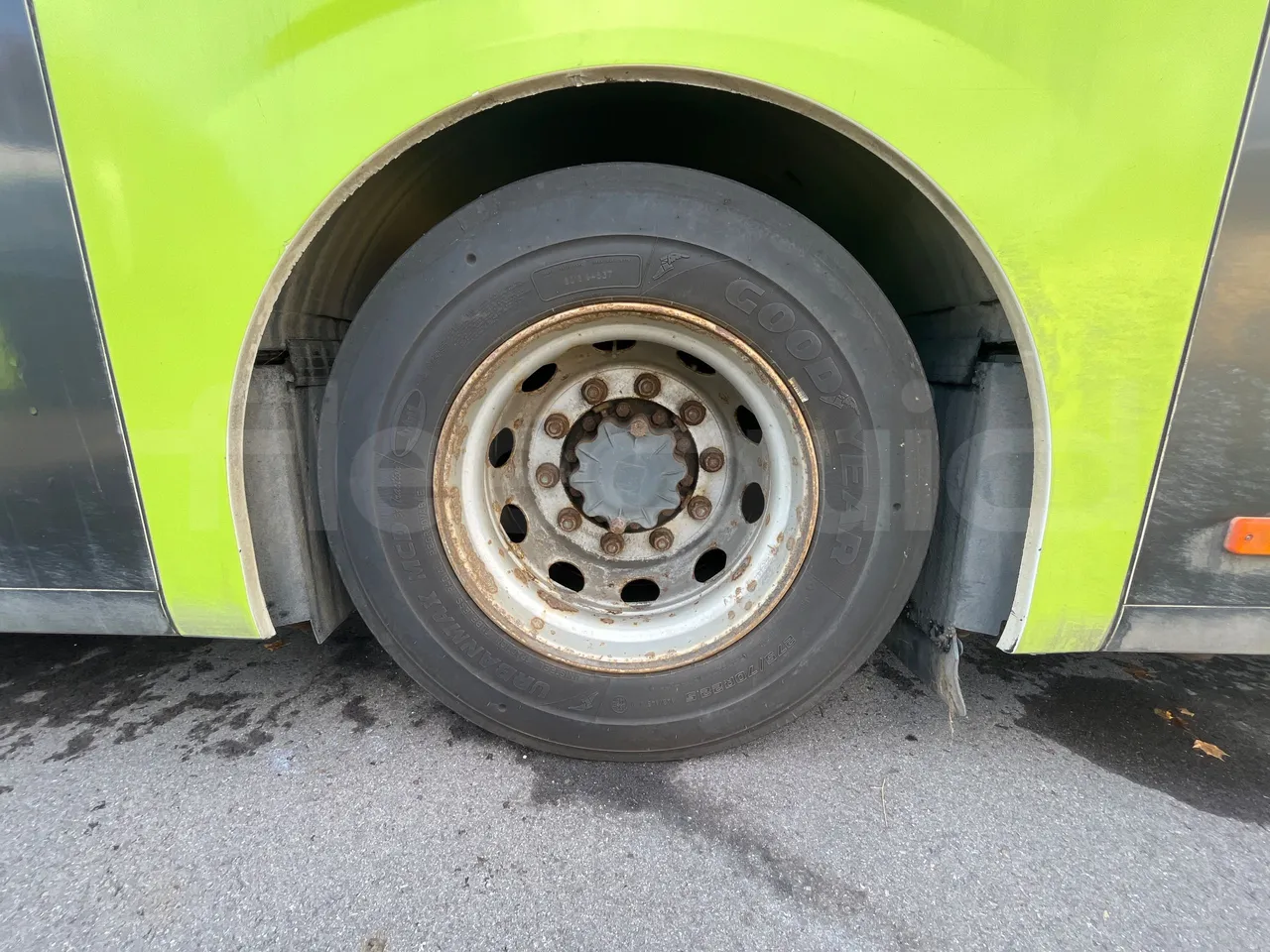 Volvo G891H L291LH24J8100 / Euro 6 - 177 Kw - 18.750 Mt - rear left tire photo