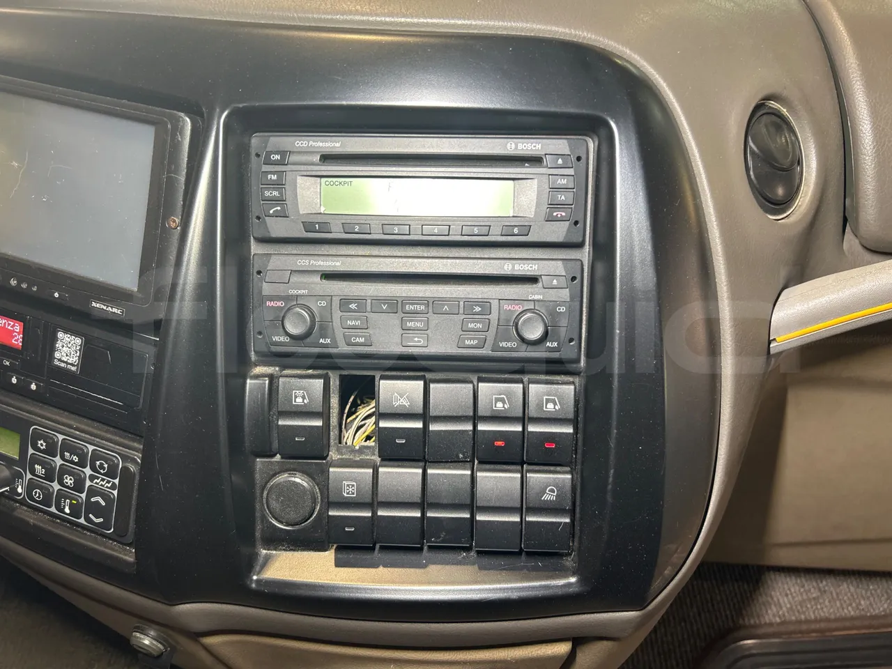 Iveco Magelys 5FR210 - onboard devices 2
