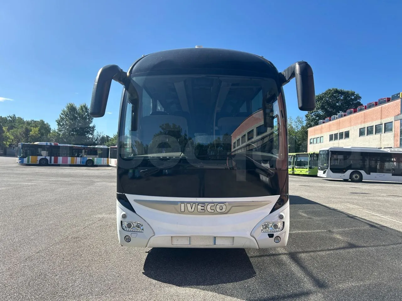 Iveco Magelys 5FR210 - front photo