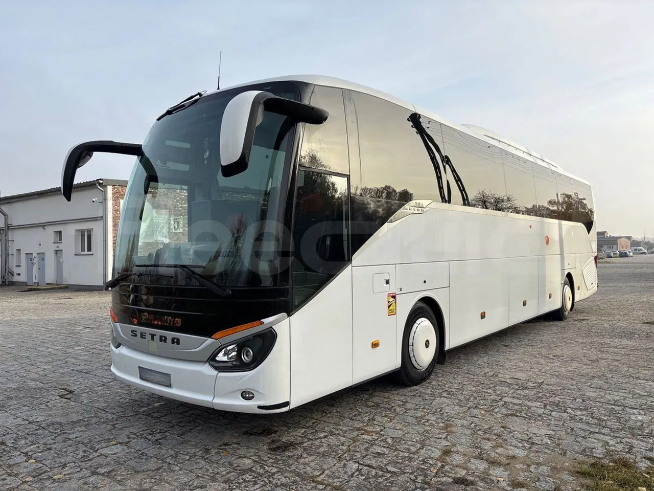 Setra S516 HD/2  - Euro6 - 315kW - 13.120mt - 3/4 front left