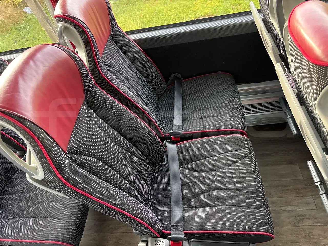 Setra S516 HD/2  - Euro6 - 315kW - 13.120mt - central seat safety belt