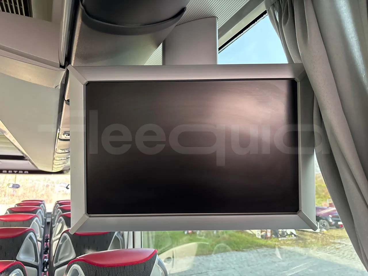 Setra S516 HD/2  - Euro6 - 315kW - 13.120mt - monitor detail photo