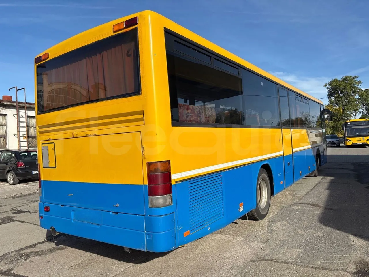 Setra S315 UL-EUR2-12m-185Kw - 3/4 right rear doors closed