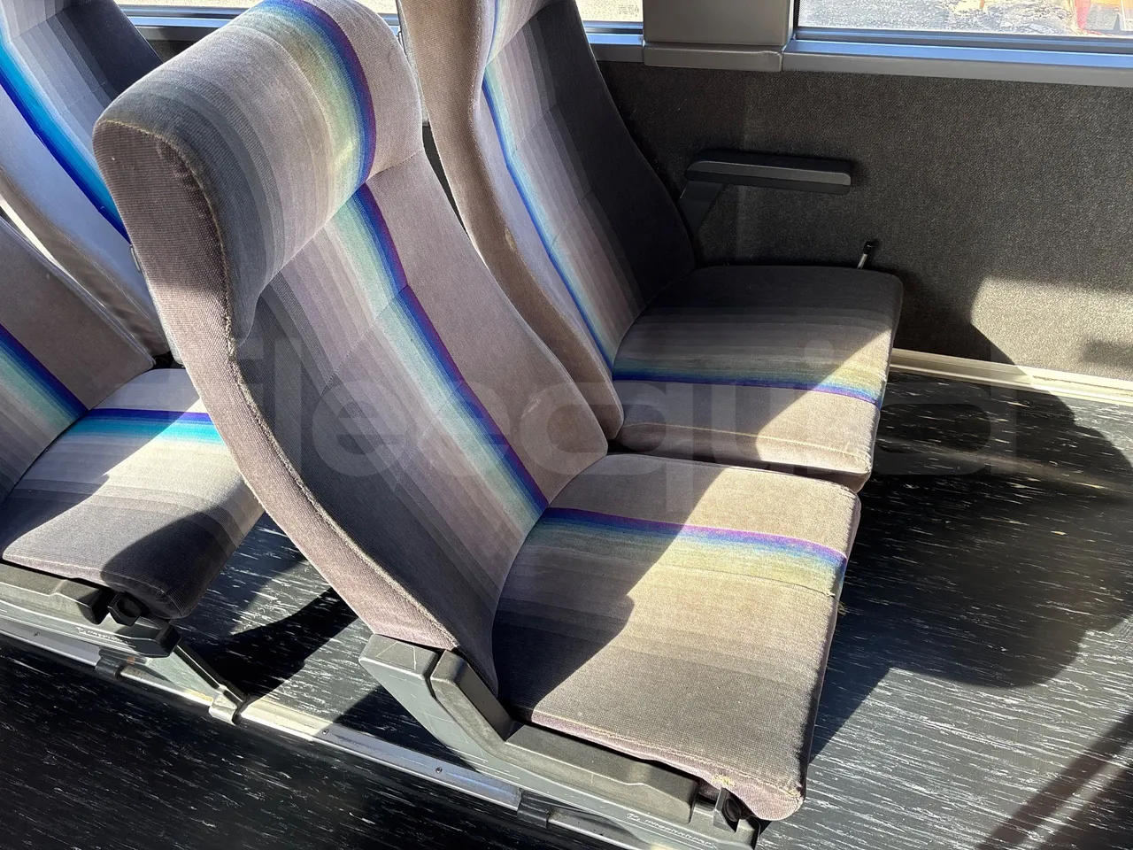 Setra S315 UL-EUR2-12m-185Kw - single seat detail