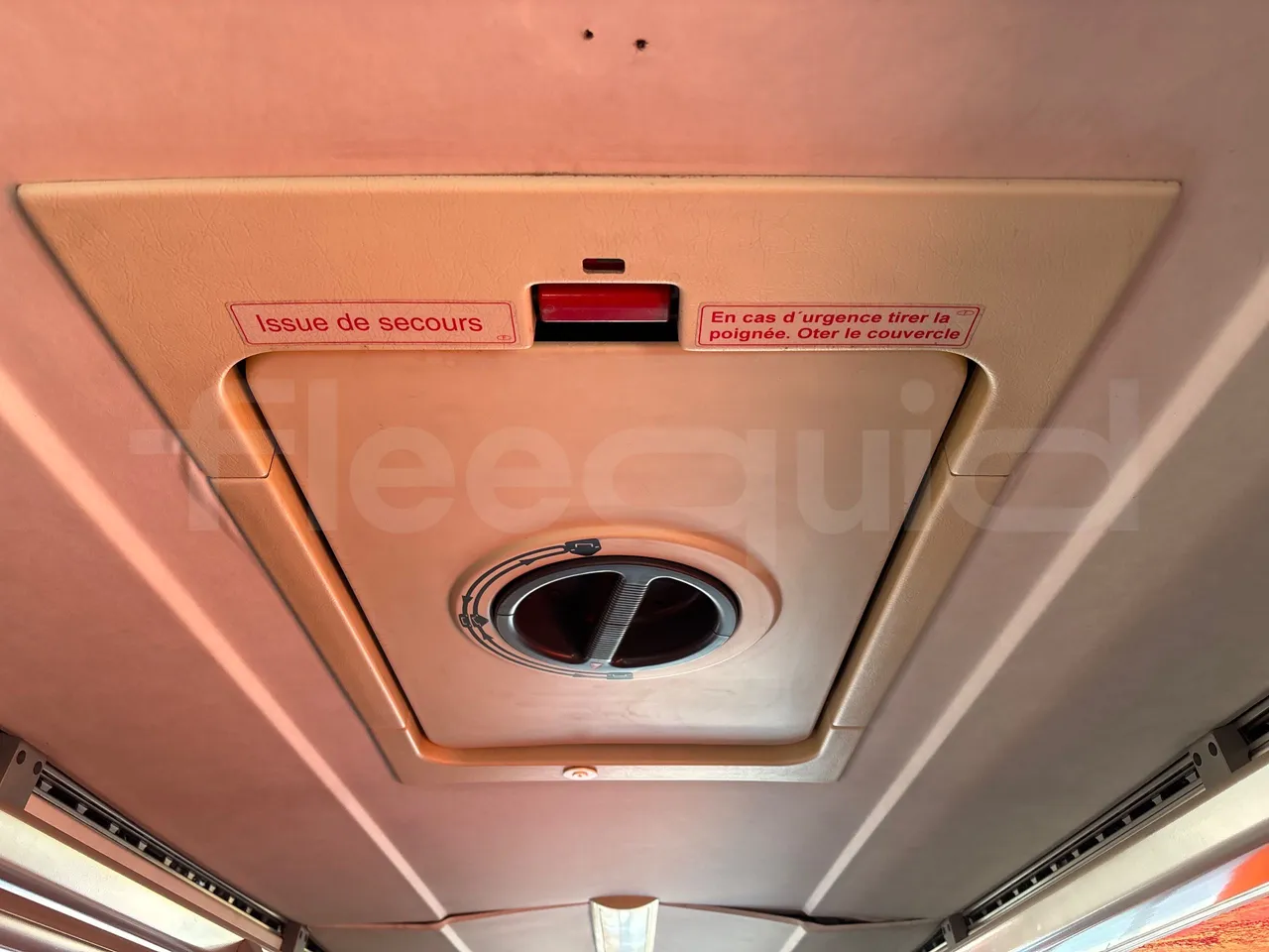 Setra S315 UL-EUR2-12m-185Kw - roof hatch 1