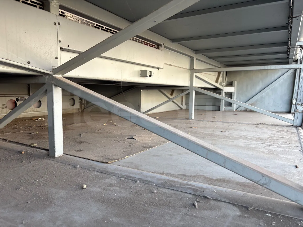 Setra S315 UL-EUR2-12m-185Kw - internal frame rust check