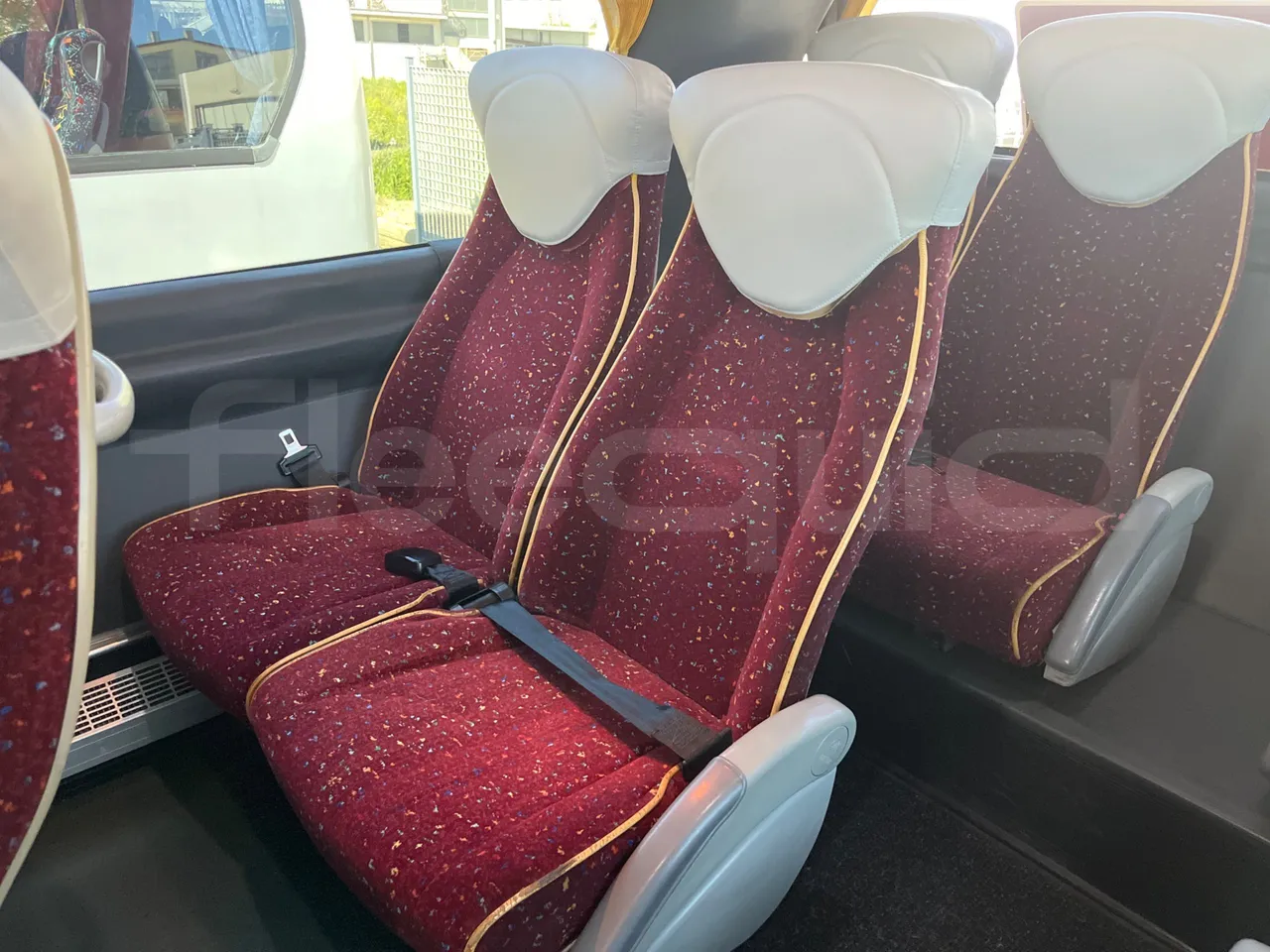 Scania 114B4X2 K114B4X2 - Euro3 - 280 kW - 12.920mt - central seat safety belt