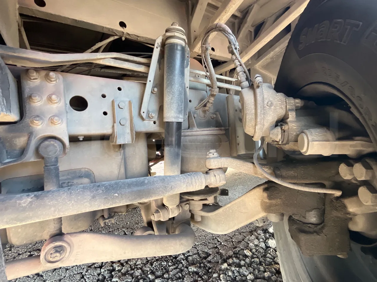 Scania 114B4X2 K114B4X2 - Euro3 - 280 kW - 12.920mt - front shock absorbers right