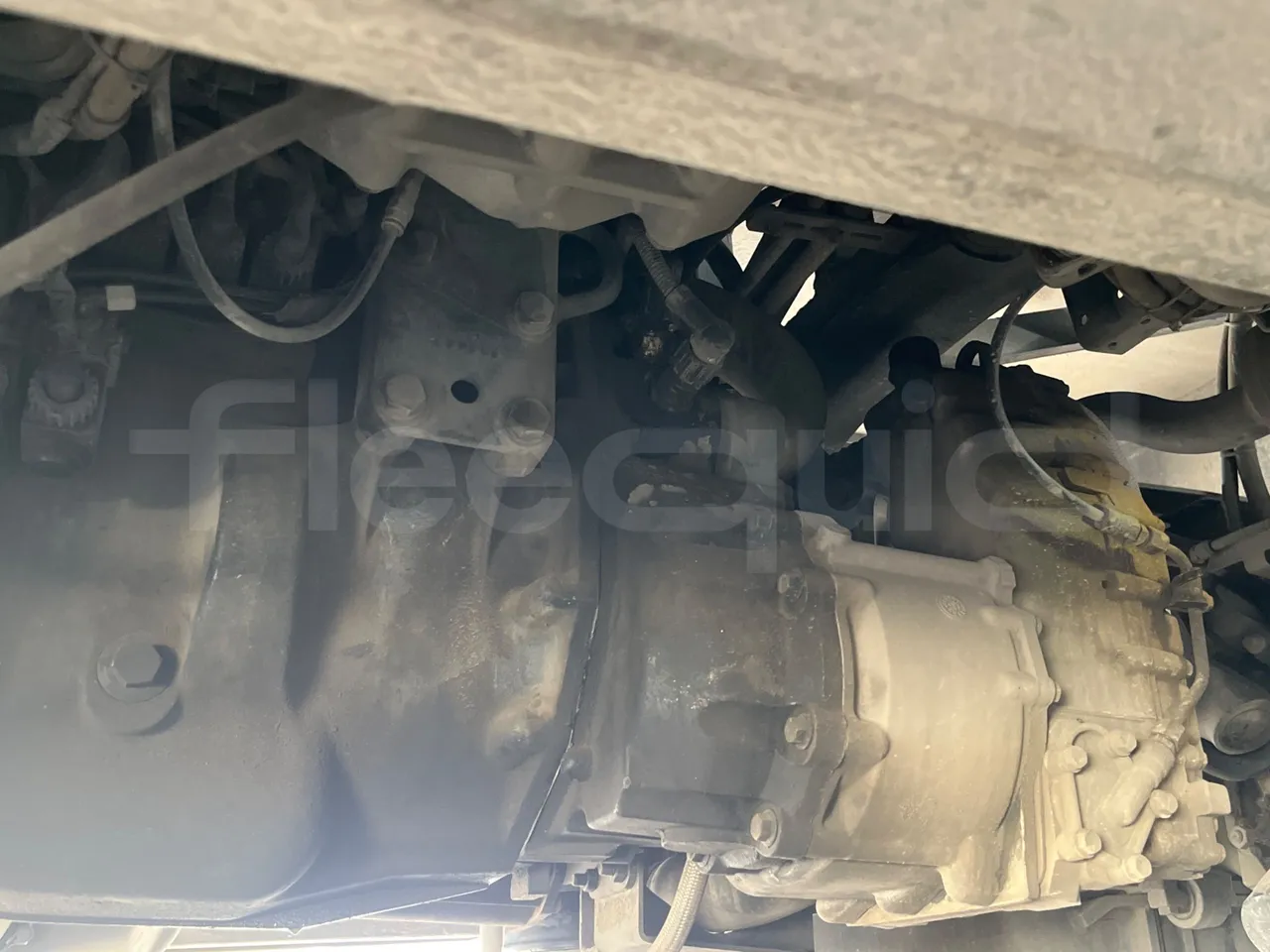 Scania 114B4X2 K114B4X2 - Euro3 - 280 kW - 12.920mt - gearbox photo