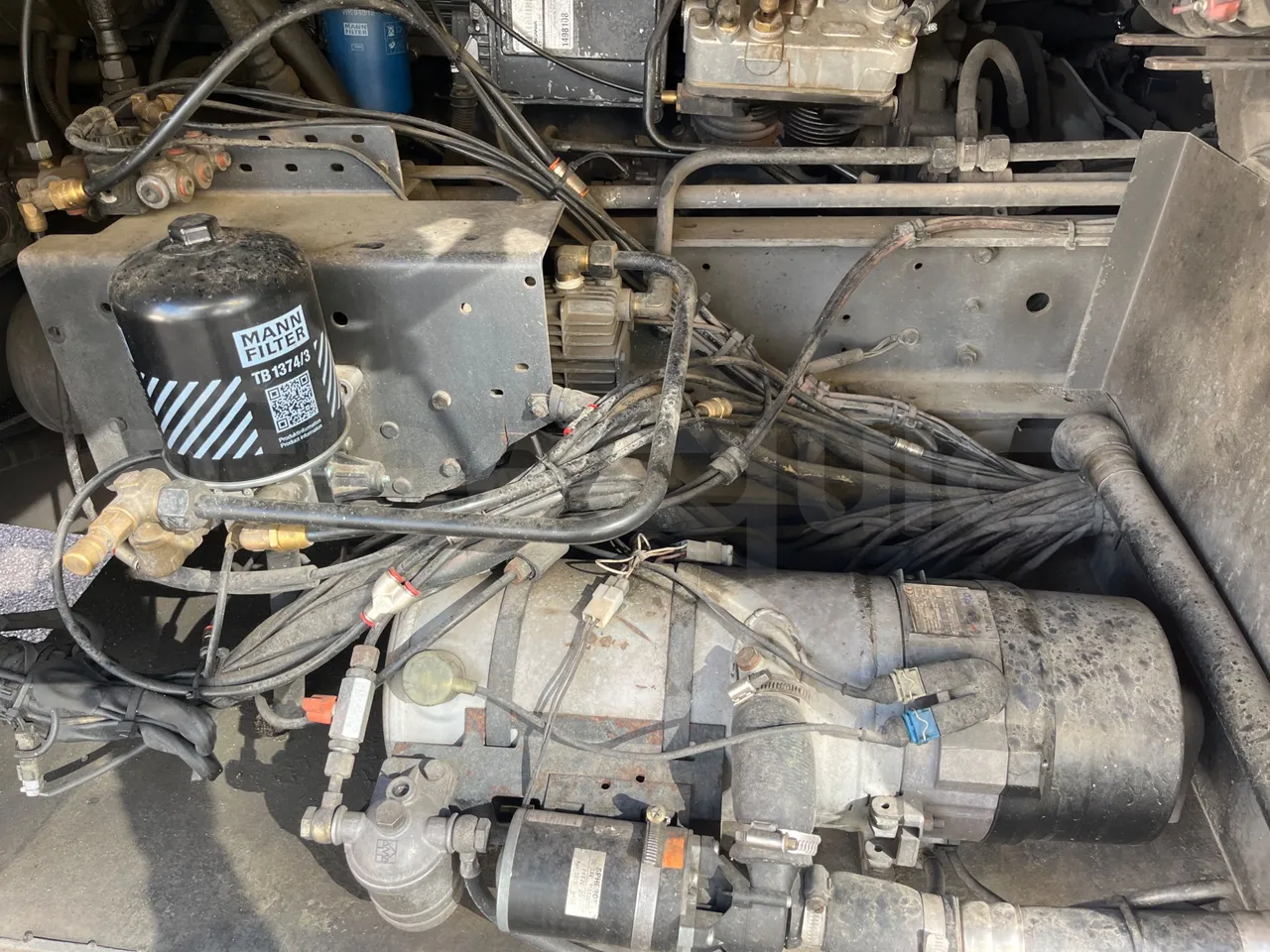 Scania 114B4X2 K114B4X2 - Euro3 - 280 kW - 12.920mt - preheater webasto photo
