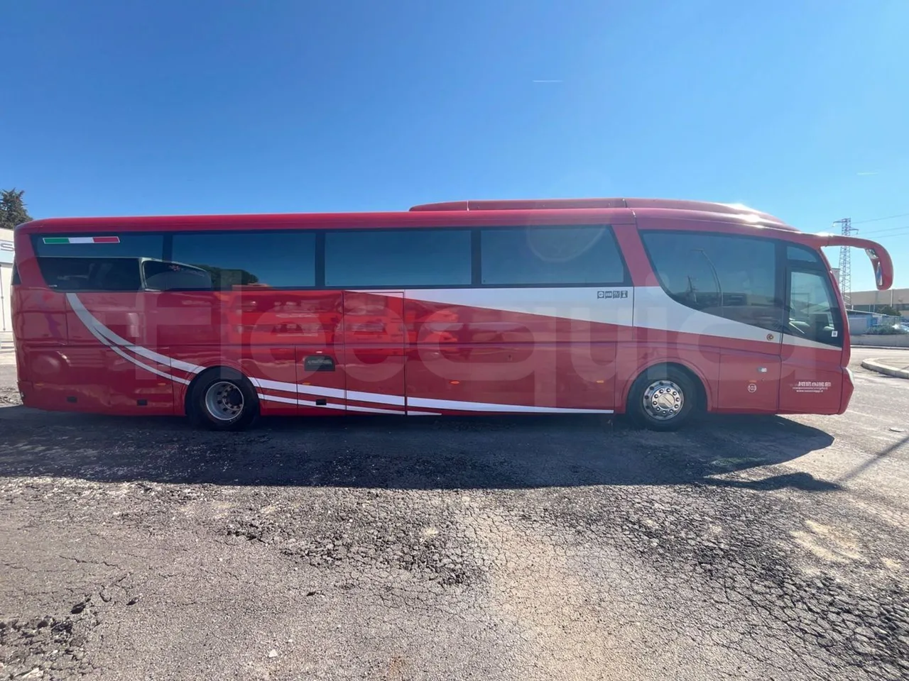 Scania 114B4X2 K114B4X2 - Euro3 - 280 kW - 12.920mt - right side doors closed