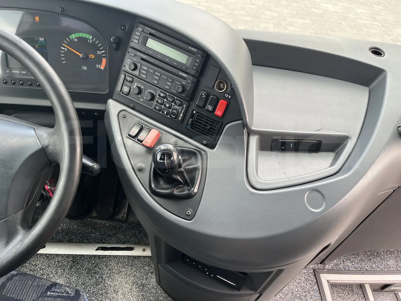 Mercedes-Benz Tourismo - Onboard Device 1