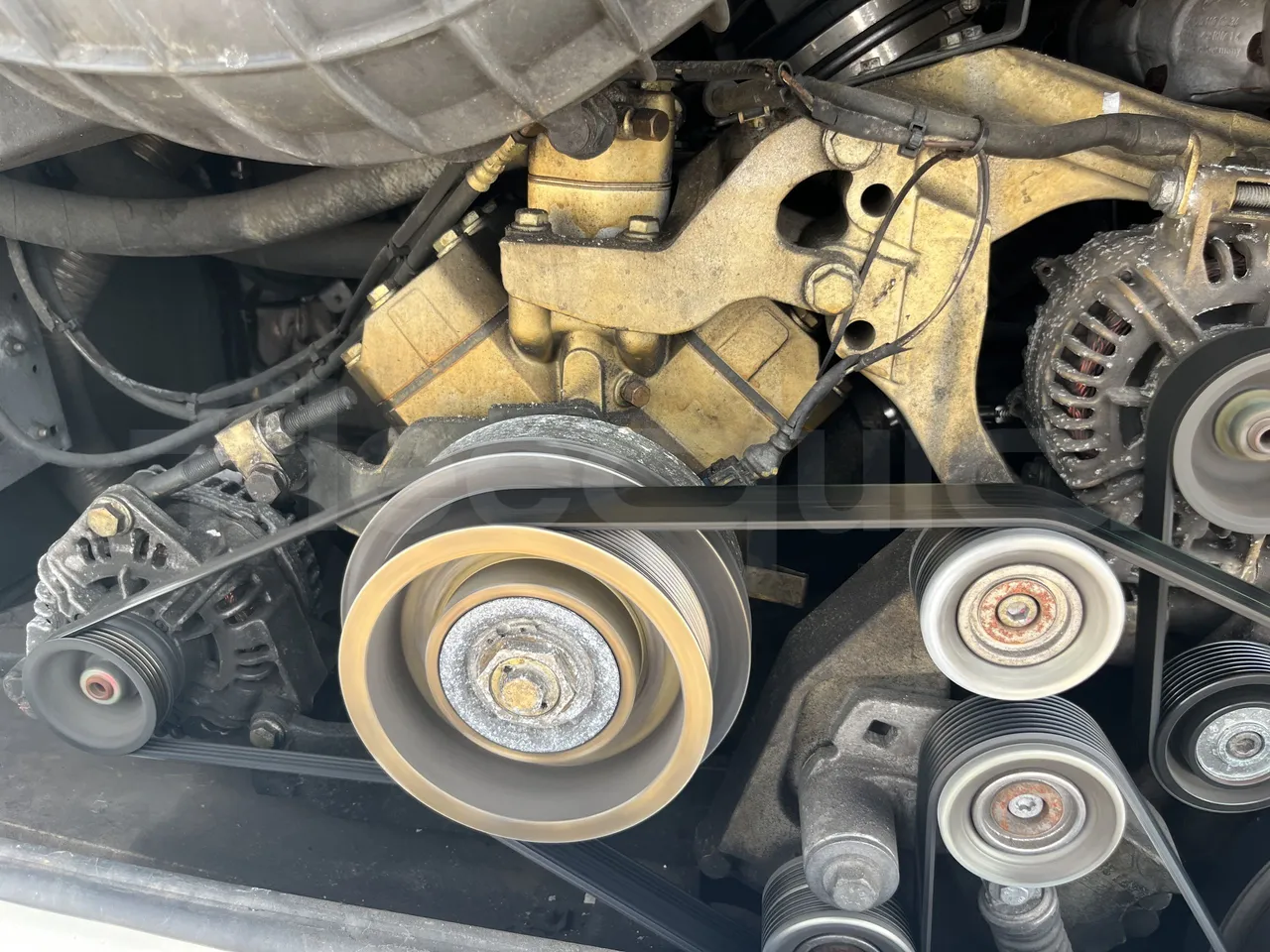 Mercedes-Benz Tourismo - Air Conditioning Compressor