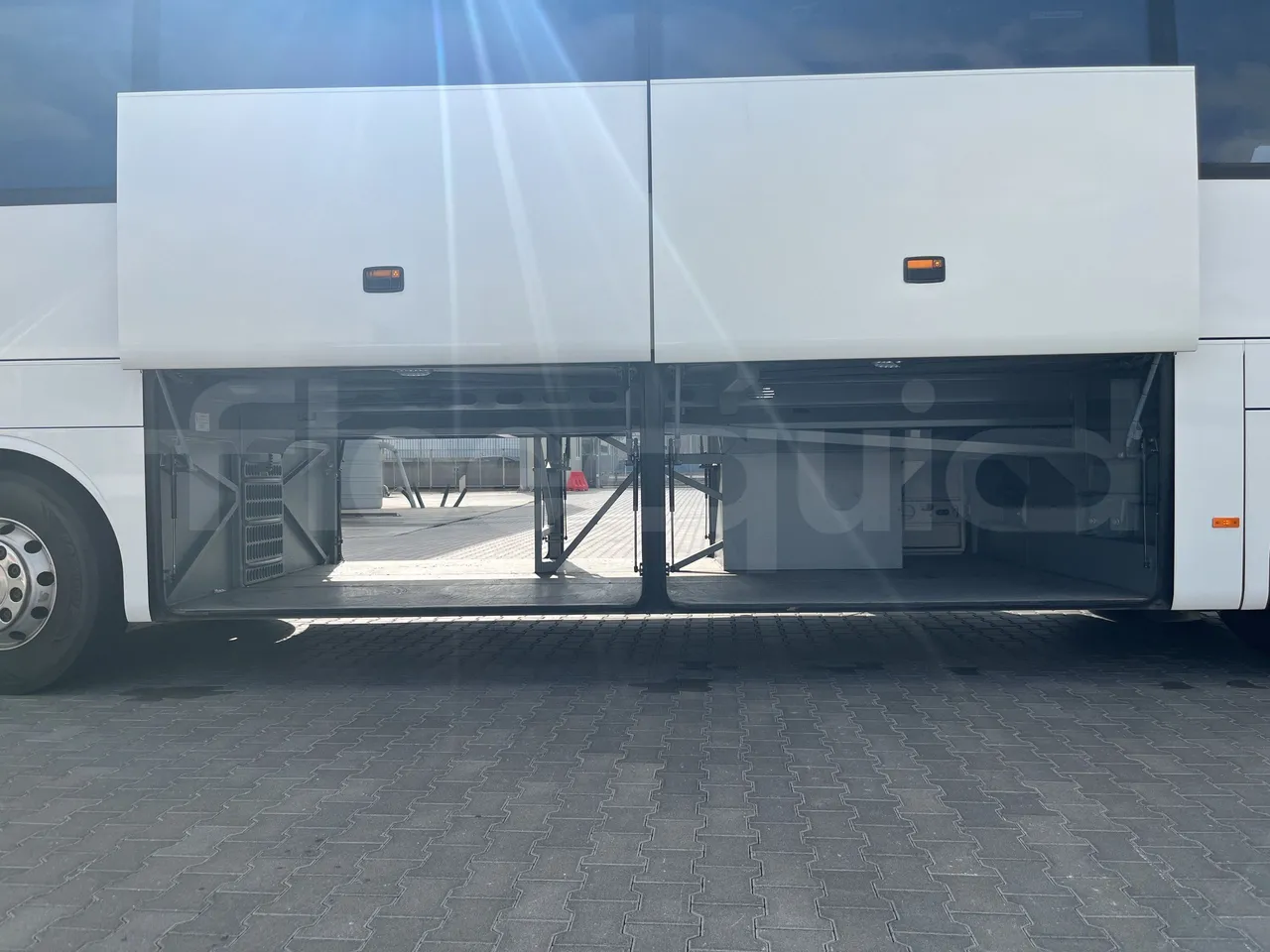 Mercedes-Benz Tourismo - Luggage Rack Left Side