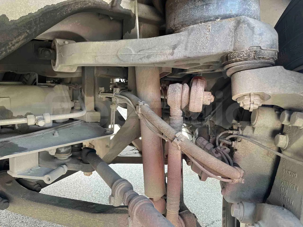 Volvo Barbi Genesis - front shock absorbers left