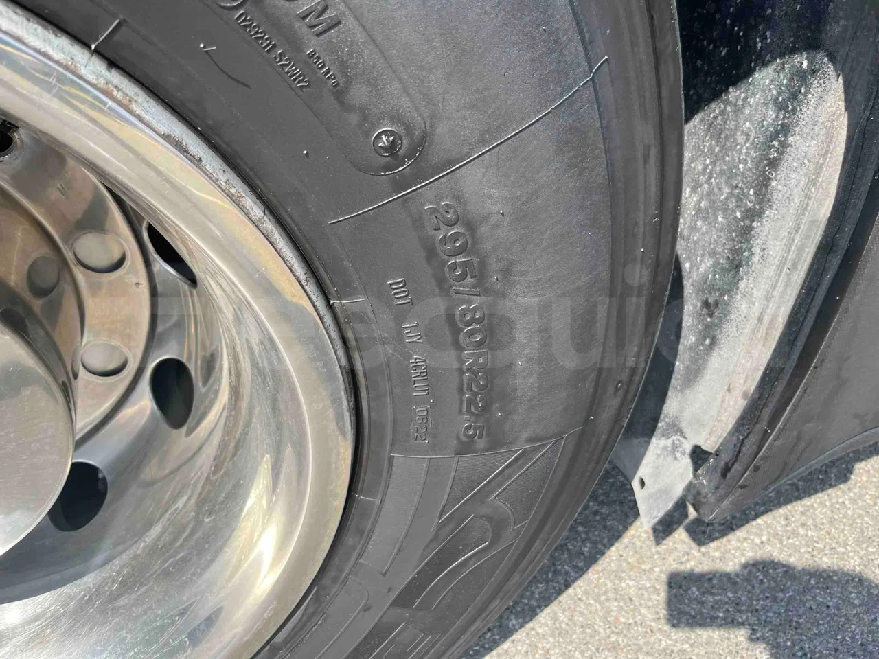 Volvo Barbi Genesis - tread condition front tires right