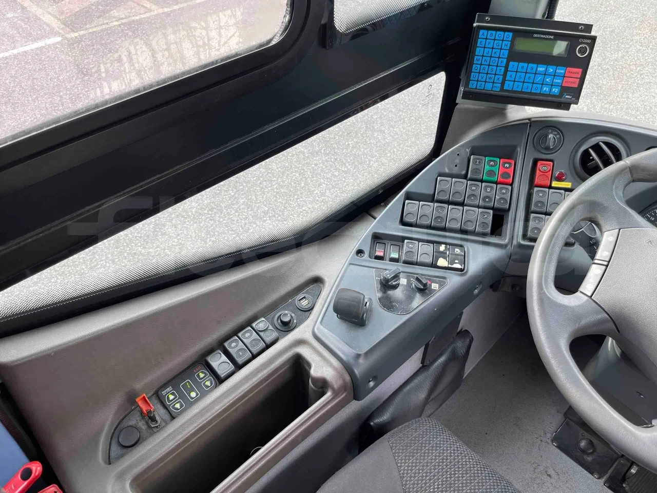 Iveco Crossway SFR160 - Euro5 - 280KW - 11.955mt - radio accessories photo