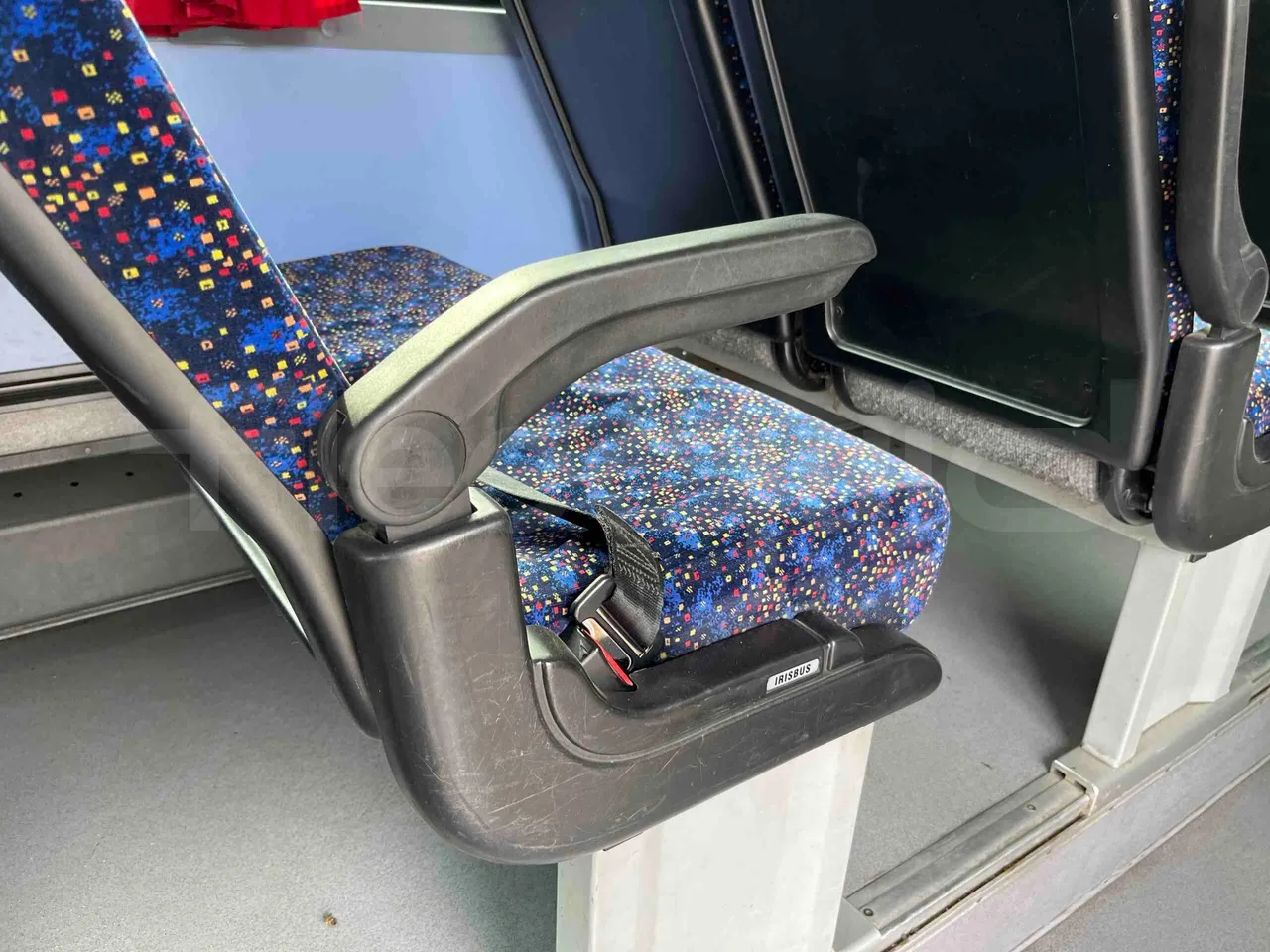 Iveco Crossway SFR160 - Euro5 - 280KW - 11.955mt - armrest detail photo