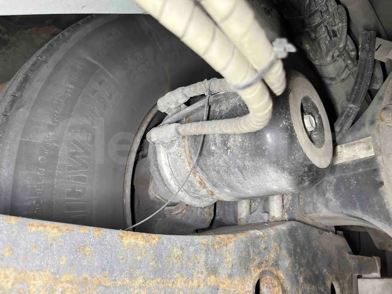 Iveco Crossway SFR160 - Euro5 - 280KW - 11.955mt - axle 2 caliper brakes left