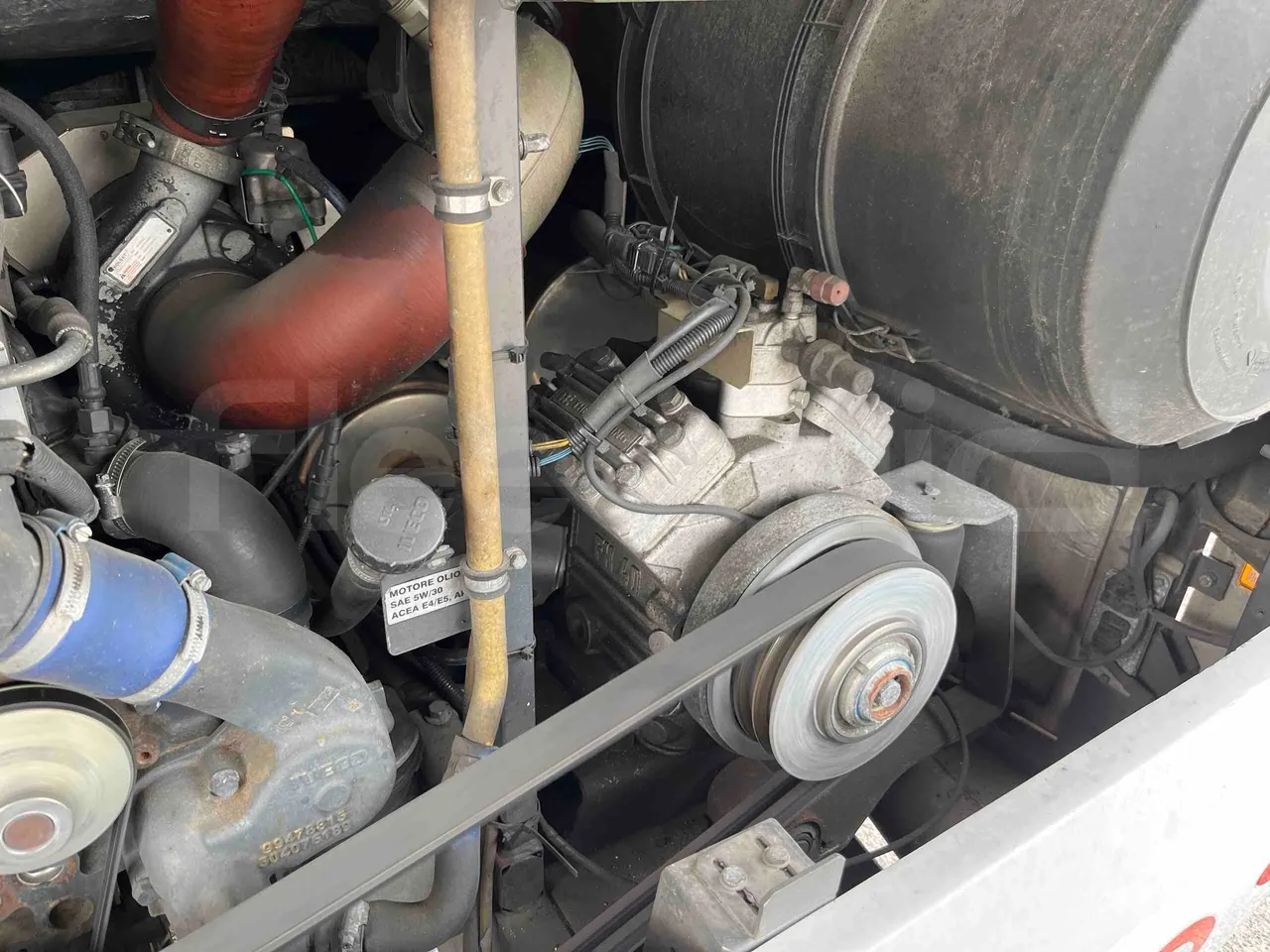 Iveco Crossway SFR160 - Euro5 - 280KW - 11.955mt - air conditioning compressor
