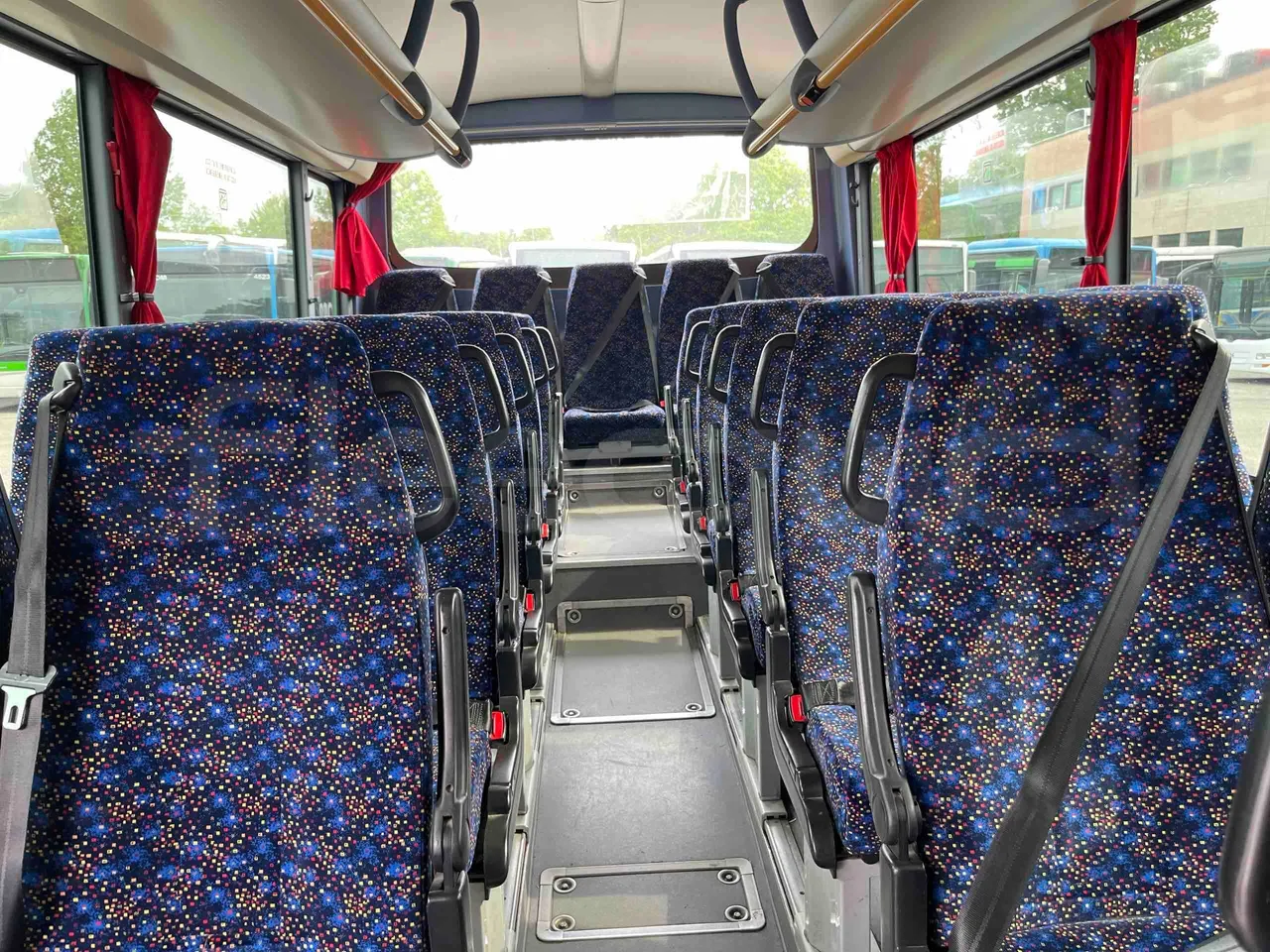 Iveco Crossway SFR160 - Euro5 - 280KW - 11.955mt - reverse view middle aisle