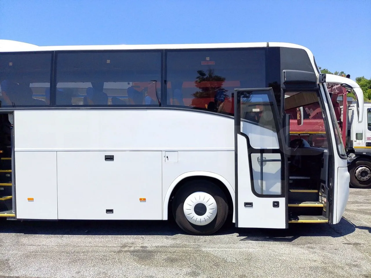 Scania KIB-LIB K124IB - EUR3 - 309kW - 13.752m - front door 1 open