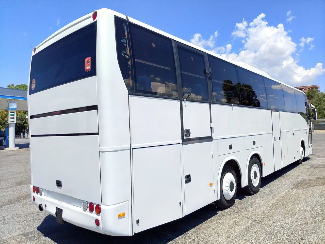 Scania KIB-LIB K124IB - EUR3 - 309kW - 13.752m - 3/4 right rear doors closed