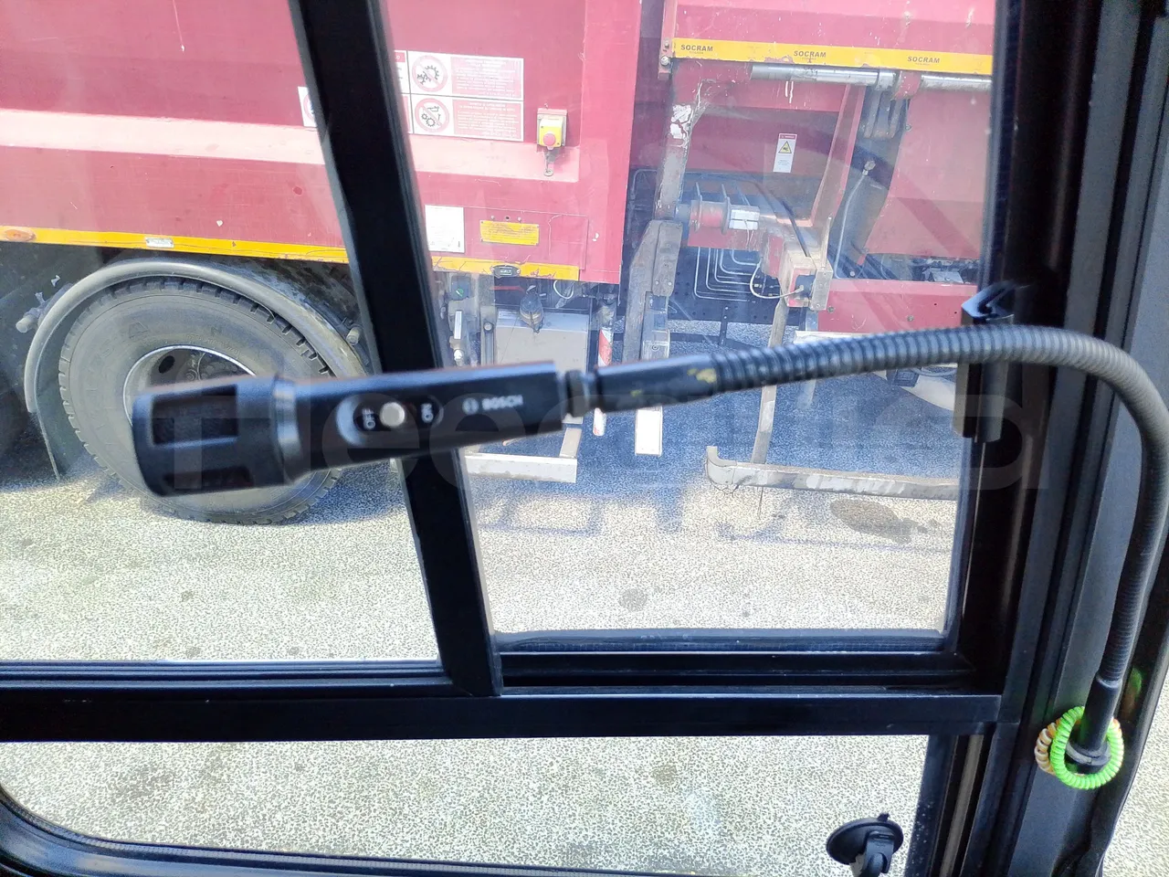 Scania KIB-LIB K124IB - EUR3 - 309kW - 13.752m - hostes microphone accessories photo