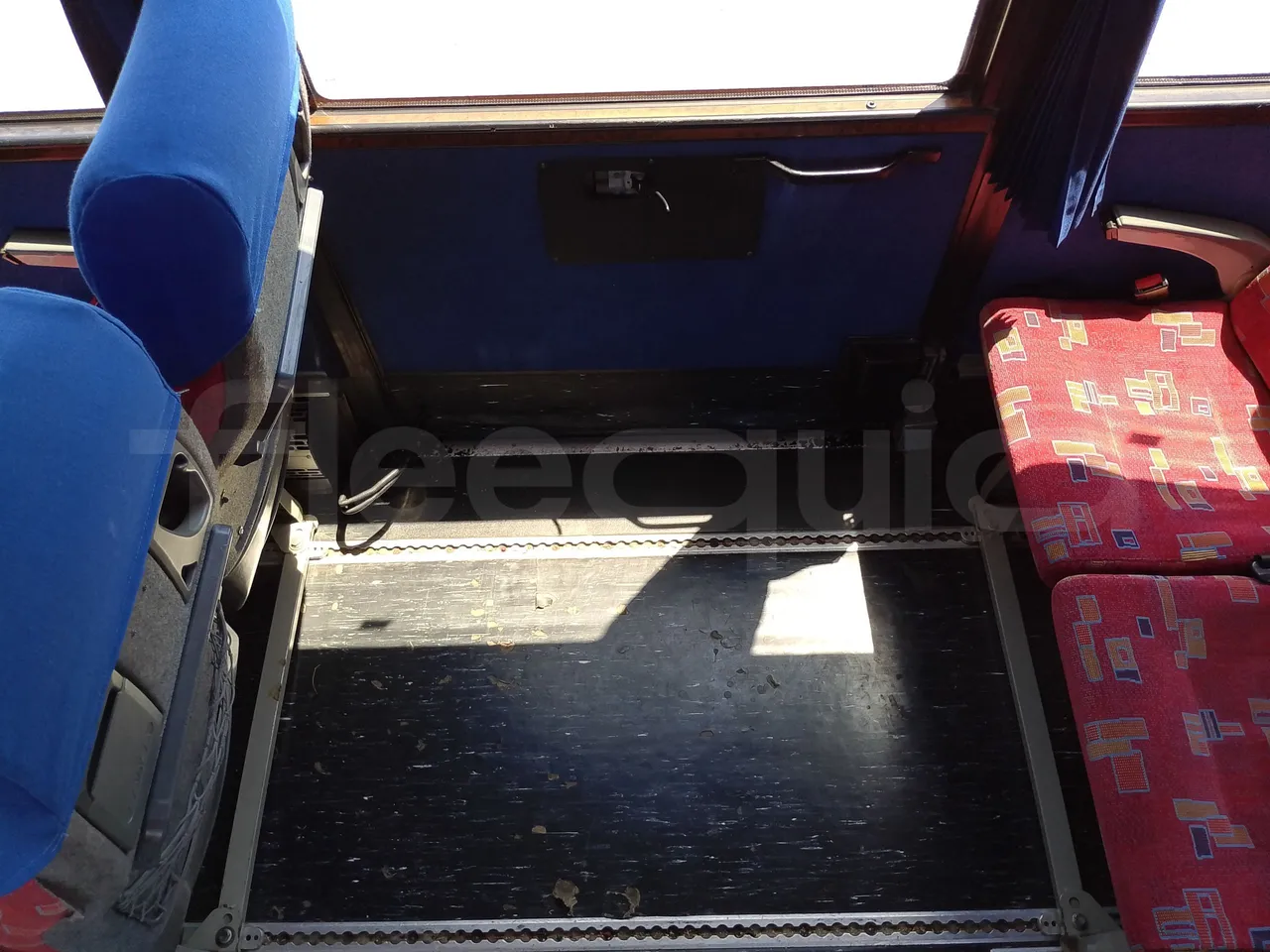 Scania KIB-LIB K124IB - EUR3 - 309kW - 13.752m - disabled area photo
