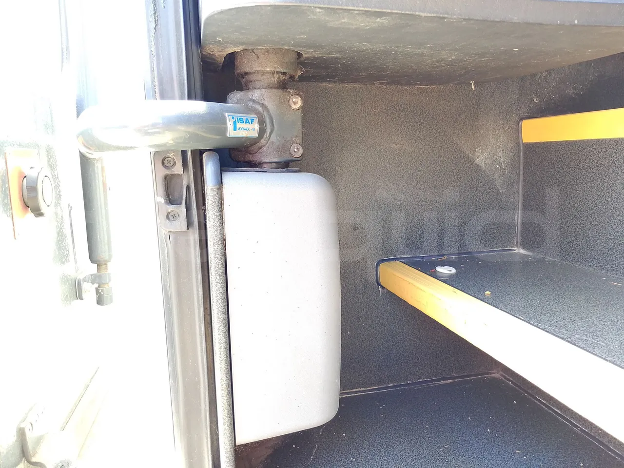 Scania KIB-LIB K124IB - EUR3 - 309kW - 13.752m - door mechanism photo