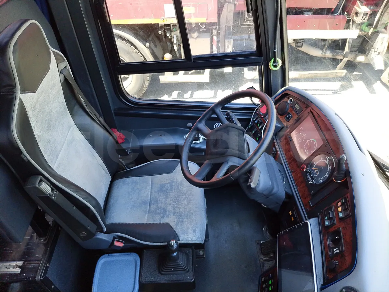 Scania KIB-LIB K124IB - EUR3 - 309kW - 13.752m - driver's seat photo (mandatory for bus to scrap)