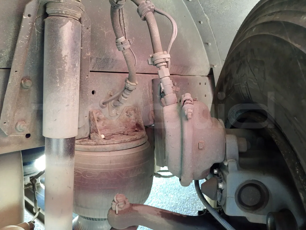 Scania KIB-LIB K124IB - EUR3 - 309kW - 13.752m - front brake calipers left