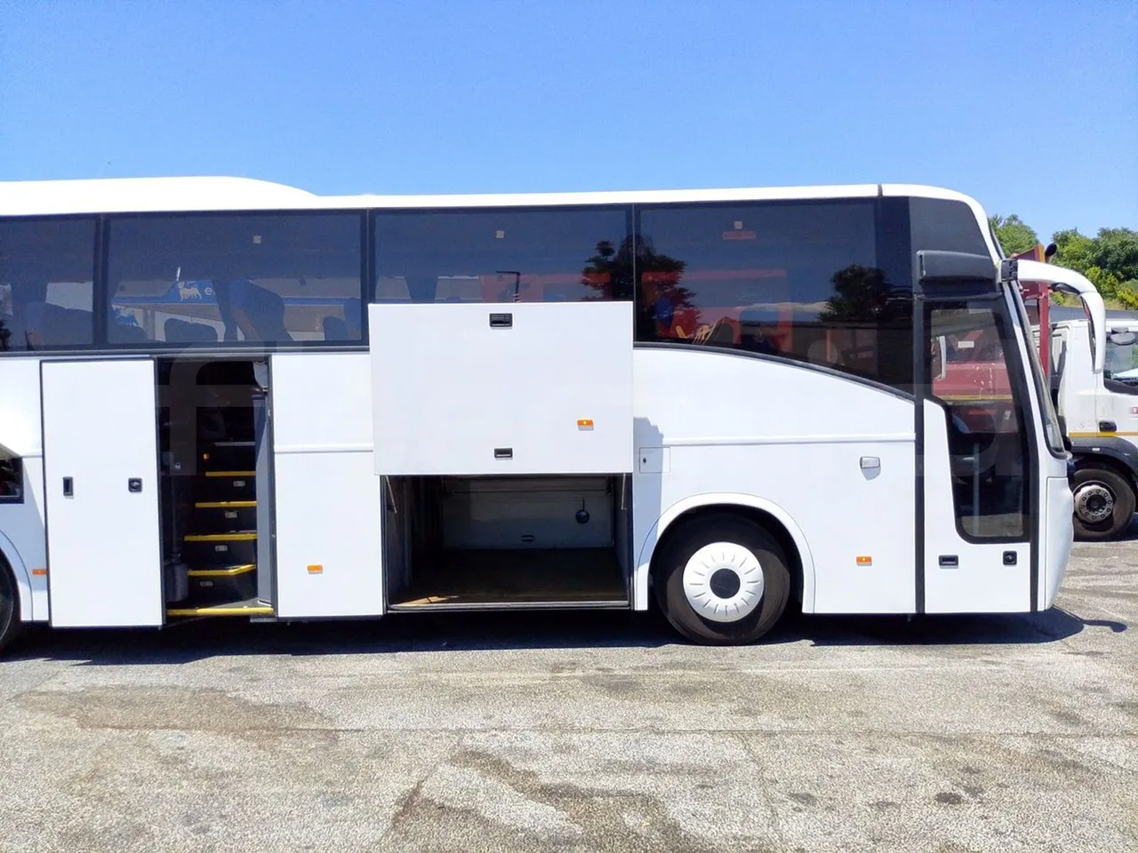 Scania KIB-LIB K124IB - EUR3 - 309kW - 13.752m - platform open photo